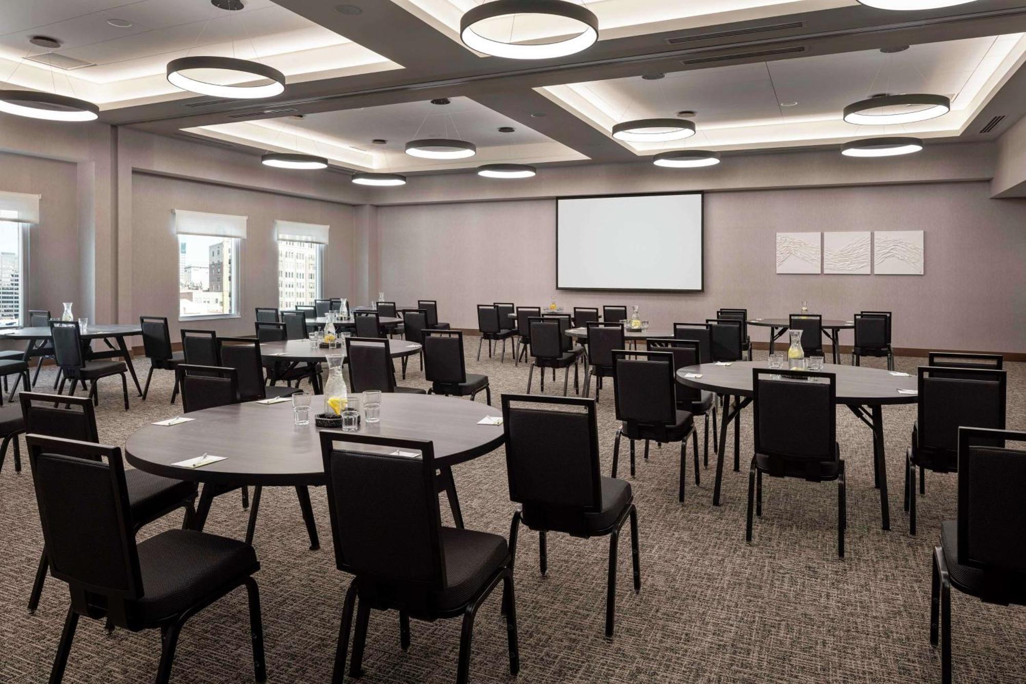 Home2 Suites By Hilton Denver Downtown Convention Center מראה חיצוני תמונה